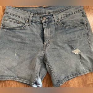 Levi’s shorts